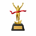 01-statuetka-biale-tlo