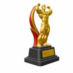03-statuetka-biale-tlo