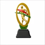 04-statuetka-biale-tlo